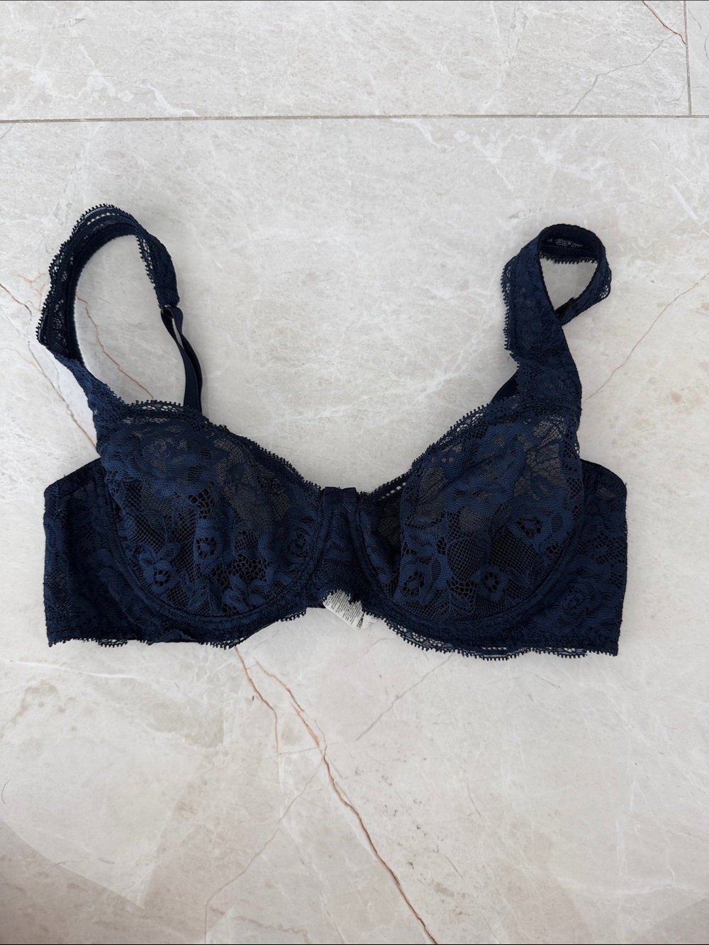 Intimissimi 34B Lace Underwire Bra - deep Navy